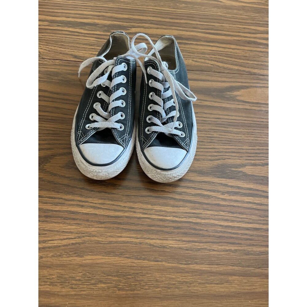 Converse All Stars black white lace-up sneakers size men’s 4.5 woman’s 6.5